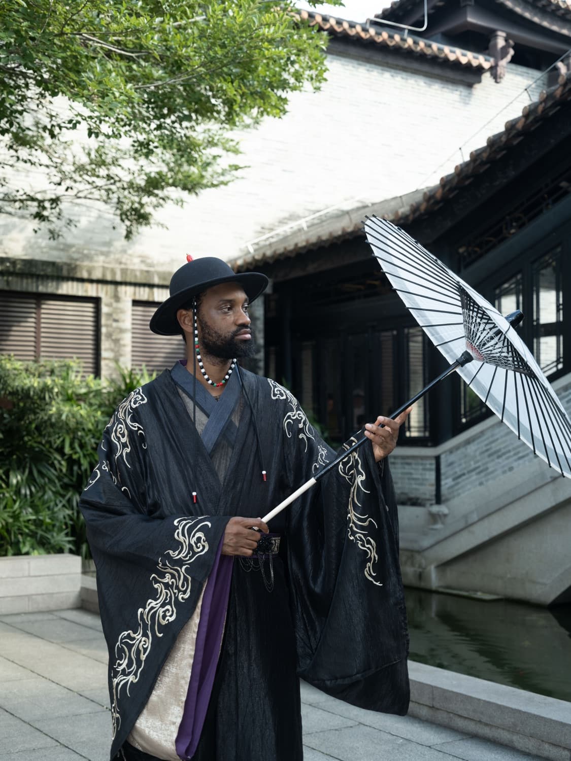 Otoide in a traditional Chinese garden